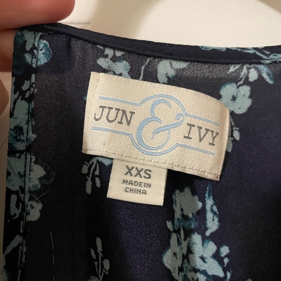 floral dress - Picture 2 of 8